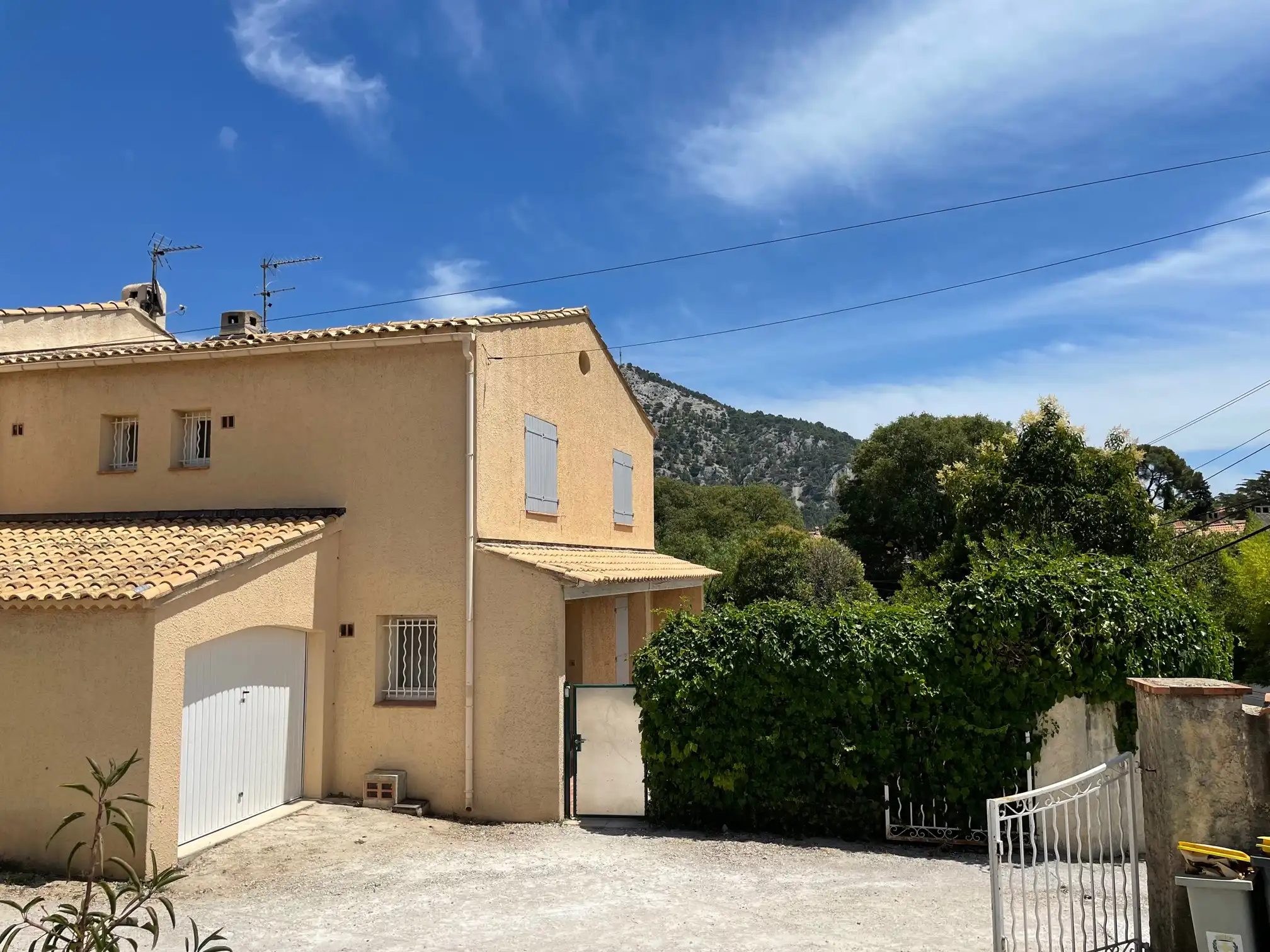 VILLA T4 quartier 4 chemins des Routes