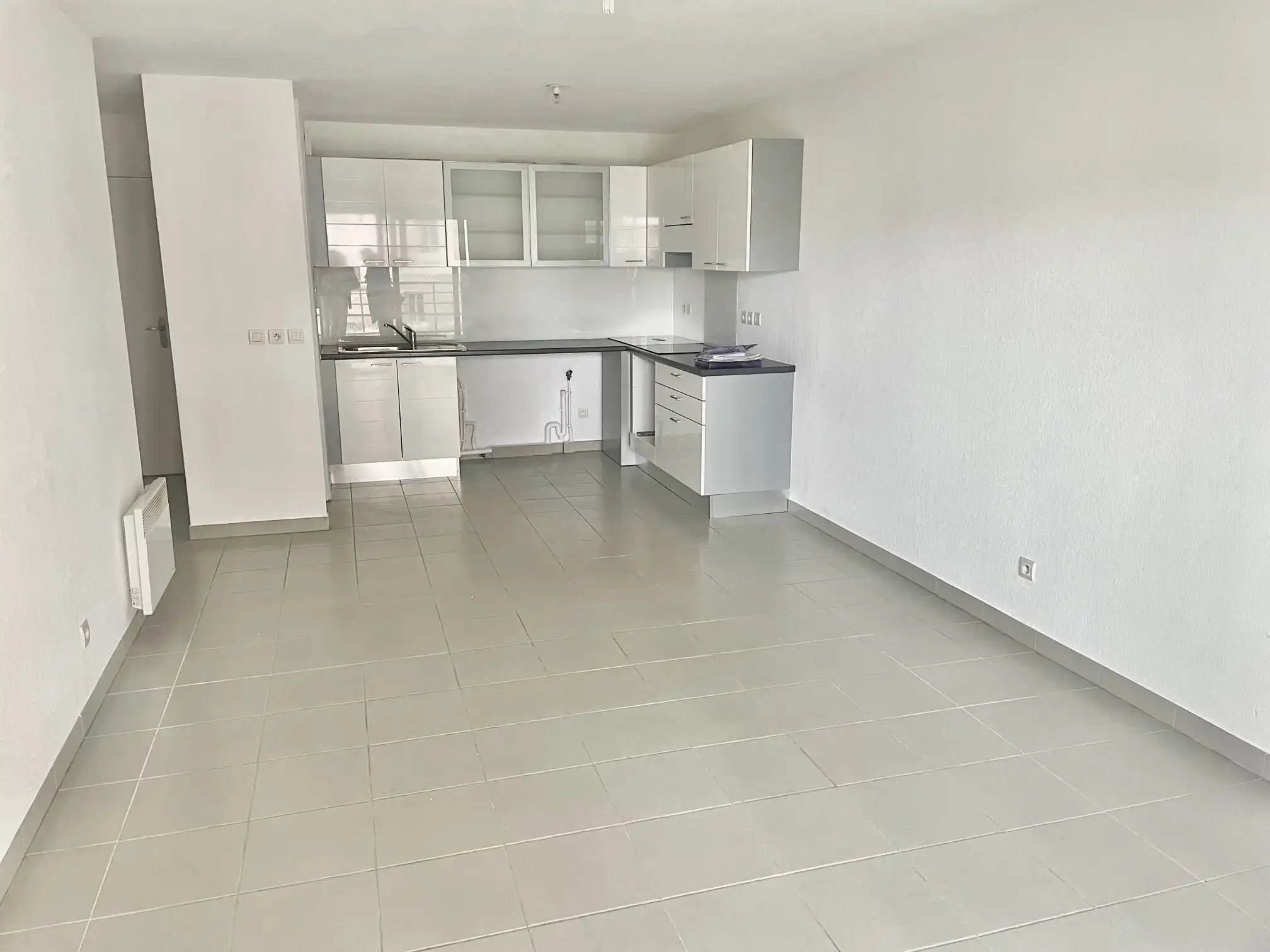 T3 récent, ensoleillé, calme, avec grande terrasse et possibilité garage