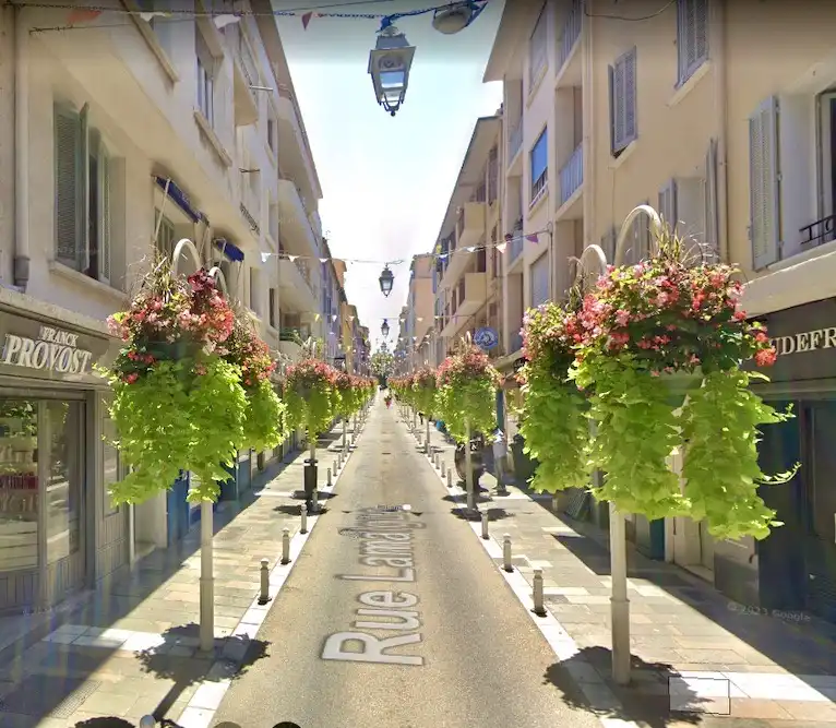 Exclusivité Mourillon – T2 lumineux traversant, 3ᵉ et dernier étage avec 2 mansardes