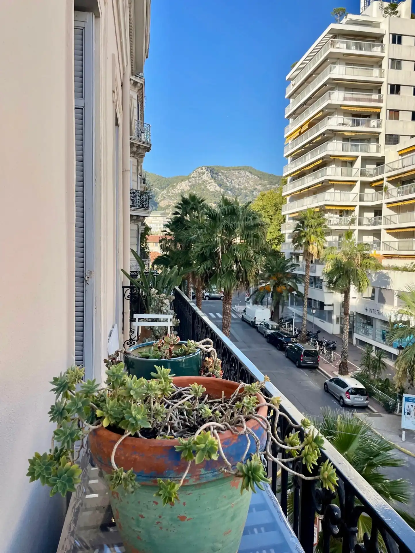 Magnifique T4/5 Hausmannien très belle rénovation, balcons, ascenseur, possibilité de grand garage